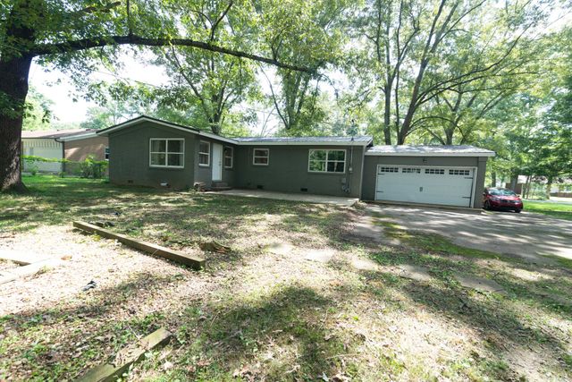 207 Old Fort St, Tullahoma, TN 37388
