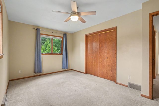 2117 Tilbury Road, Waterloo, IA 50701