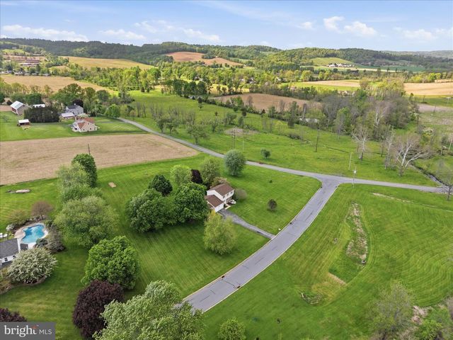 101 MISTY LN, Reading, PA 19606