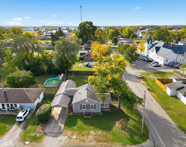 41 N Cherry Street, Columbus, IN 47201