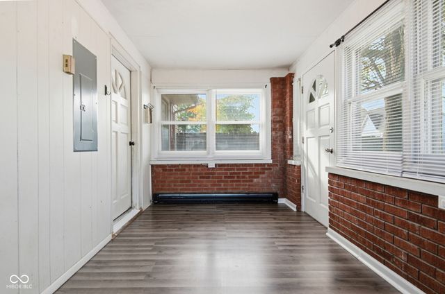 41 N Cherry Street, Columbus, IN 47201