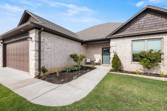 100 Opie Drive, Cabot, AR 72023