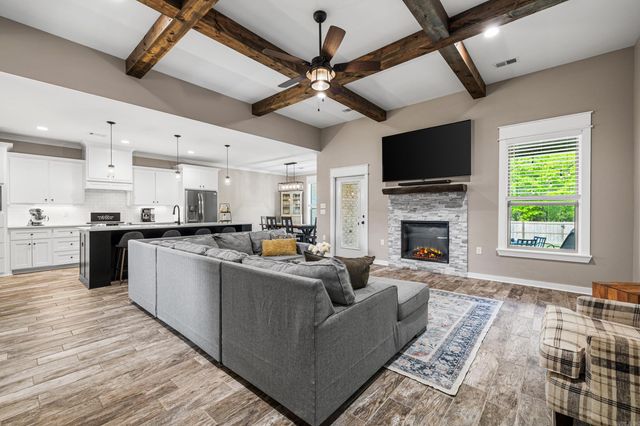 100 Opie Drive, Cabot, AR 72023