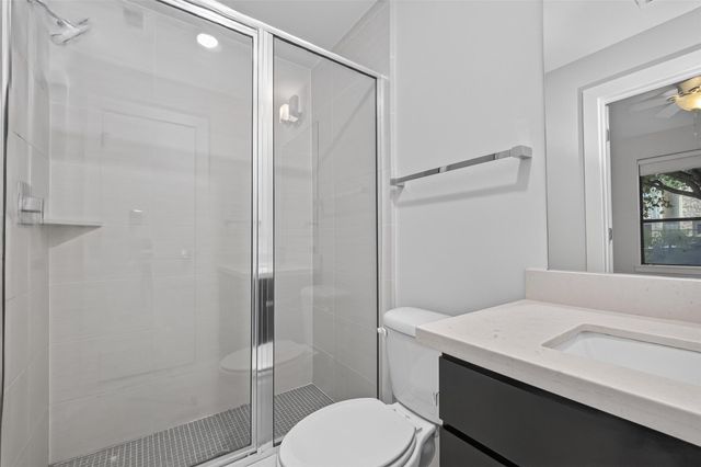 1715 Silver Street, Houston, TX 77007