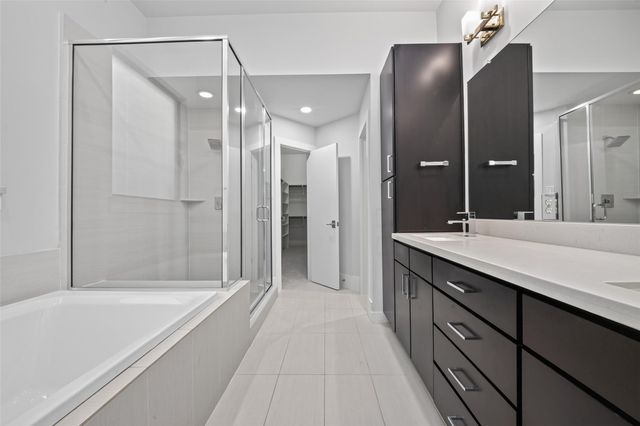 1715 Silver Street, Houston, TX 77007