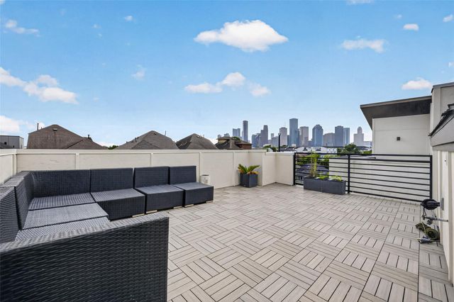 1715 Silver Street, Houston, TX 77007