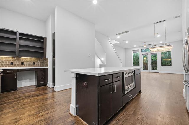 1715 Silver Street, Houston, TX 77007