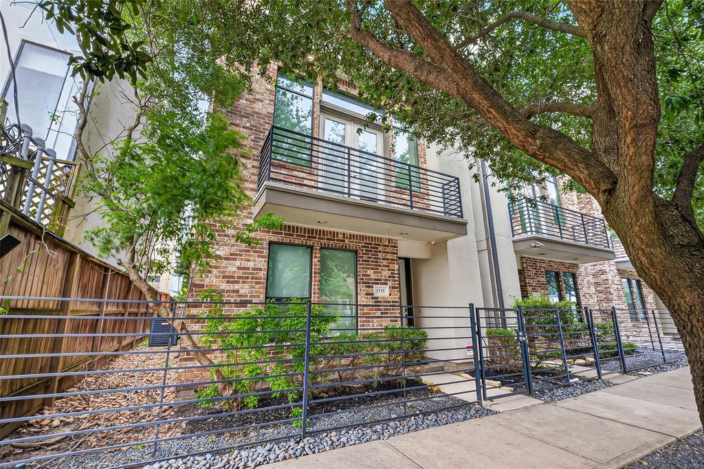 1715 Silver Street, Houston, TX 77007