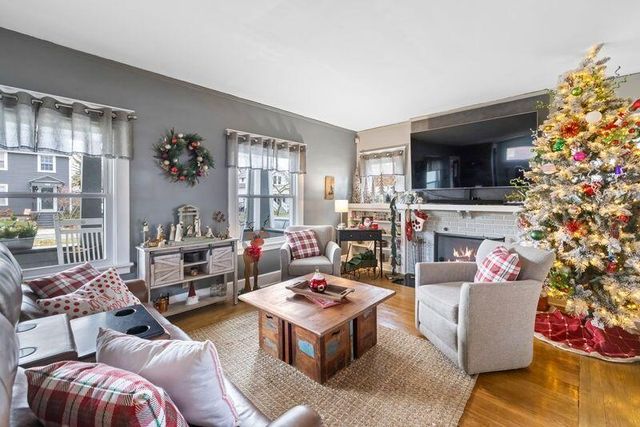 106 Franklin Court, La Porte, IN 46350