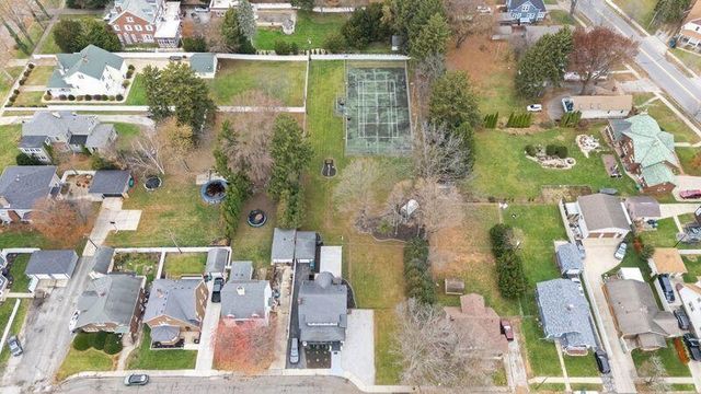 106 Franklin Court, La Porte, IN 46350