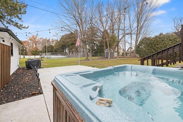 106 Franklin Court, La Porte, IN 46350