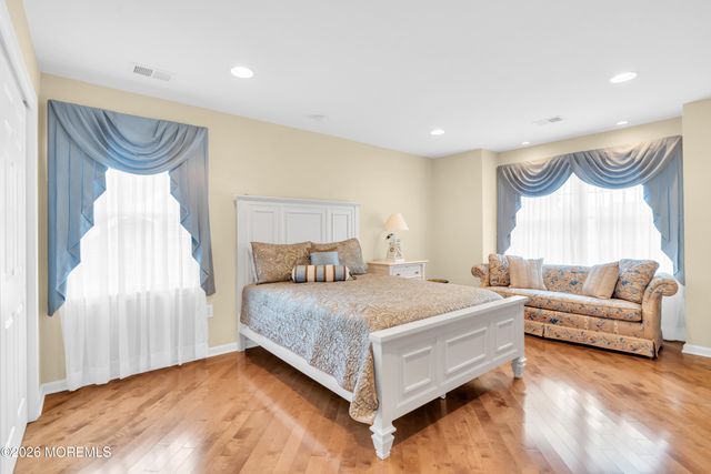 15 Lippincott Drive, Little Egg Harbor, NJ 08087