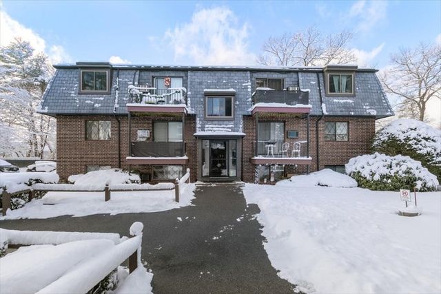 42 Main St 22, North Reading, MA 01864