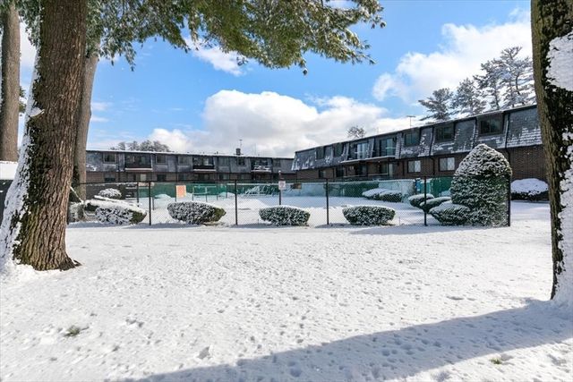 42 Main St 22, North Reading, MA 01864