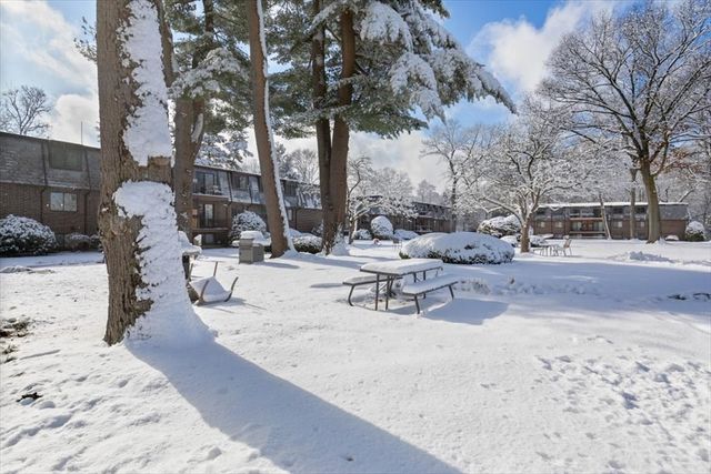 42 Main St 22, North Reading, MA 01864