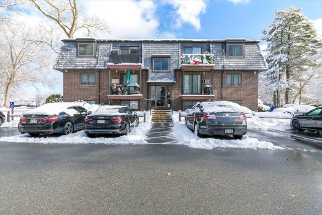 42 Main St 22, North Reading, MA 01864