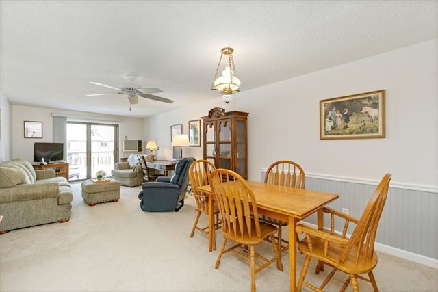 42 Main St 22, North Reading, MA 01864