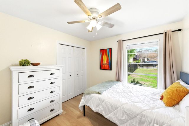 7210 Towering Oaks DR, Austin, TX 78745