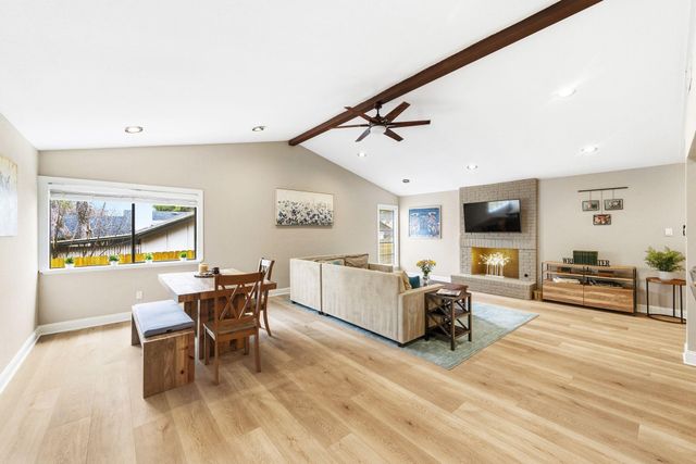 7210 Towering Oaks DR, Austin, TX 78745