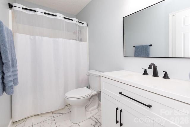 21 S Lindon Cove Road 3, Candler, NC 28715