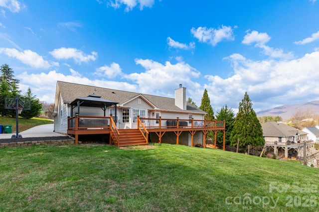 21 S Lindon Cove Road 3, Candler, NC 28715