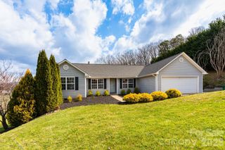 21 S Lindon Cove Road 3, Candler, NC 28715
