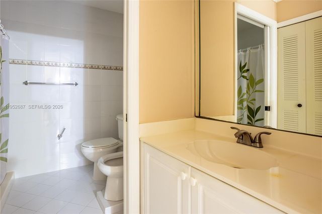 699 NW 134th Pl, Miami, FL 33182