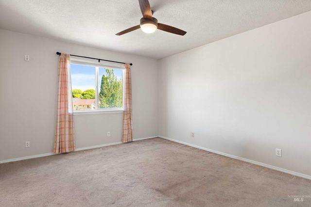 1313 Ashley Dr, Twin Falls, ID 83301