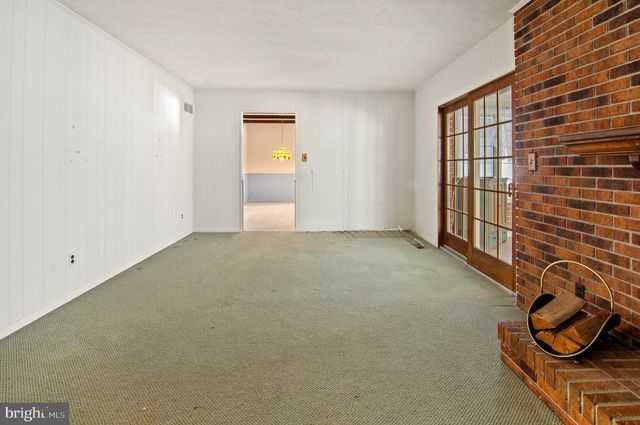 3005 MOORES RD, Baldwin, MD 21013