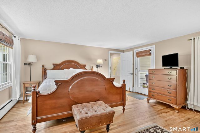 36 Woodside Circle, Simsbury, CT 06070