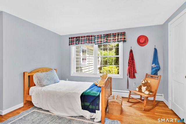 36 Woodside Circle, Simsbury, CT 06070