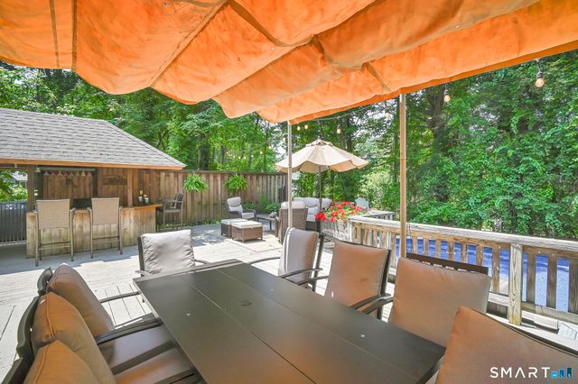 36 Woodside Circle, Simsbury, CT 06070