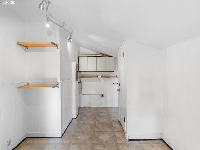 7028 N SAINT LOUIS Ave, Portland, OR 97203