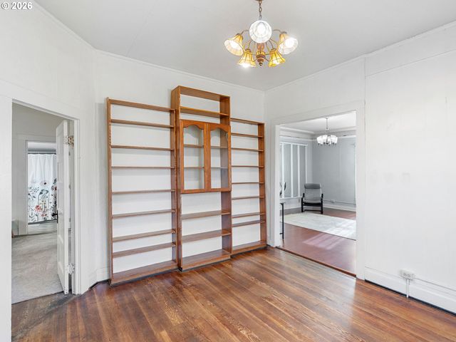 7028 N SAINT LOUIS Ave, Portland, OR 97203