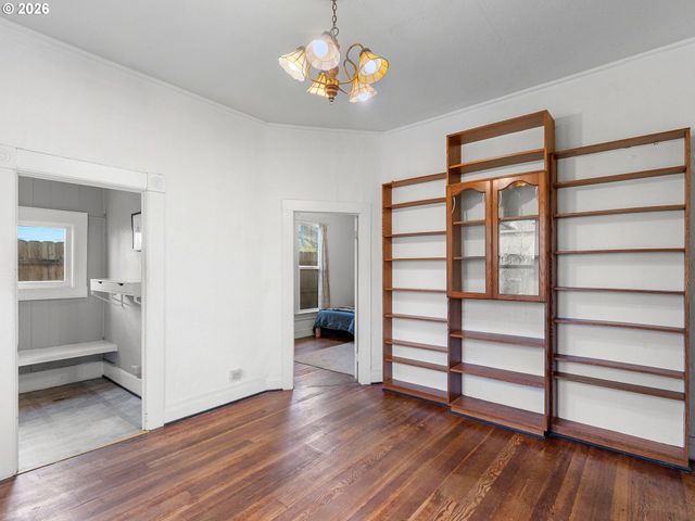 7028 N SAINT LOUIS Ave, Portland, OR 97203