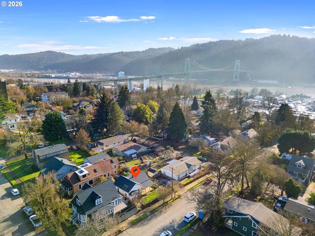 7028 N SAINT LOUIS Ave, Portland, OR 97203