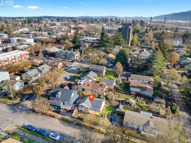 7028 N SAINT LOUIS Ave, Portland, OR 97203