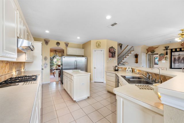 1301 Breamar Drive, Carrollton, TX 75007