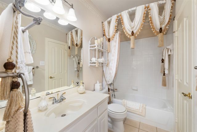 1301 Breamar Drive, Carrollton, TX 75007