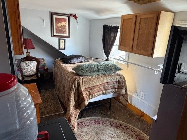 77 Huron Street, Warwick, RI 02889