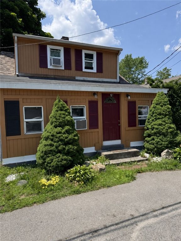 77 Huron Street, Warwick, RI 02889