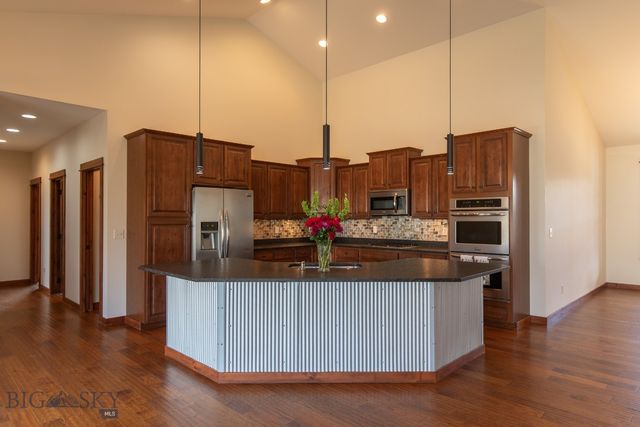 3361 S 29th Avenue, Bozeman, MT 59718