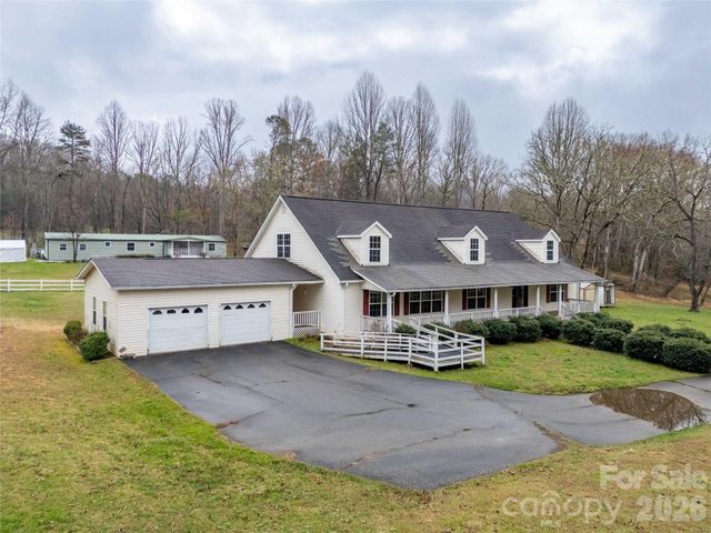 1564 Camp Creek Road, Whittier, NC 28789
