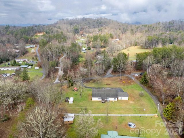1564 Camp Creek Road, Whittier, NC 28789