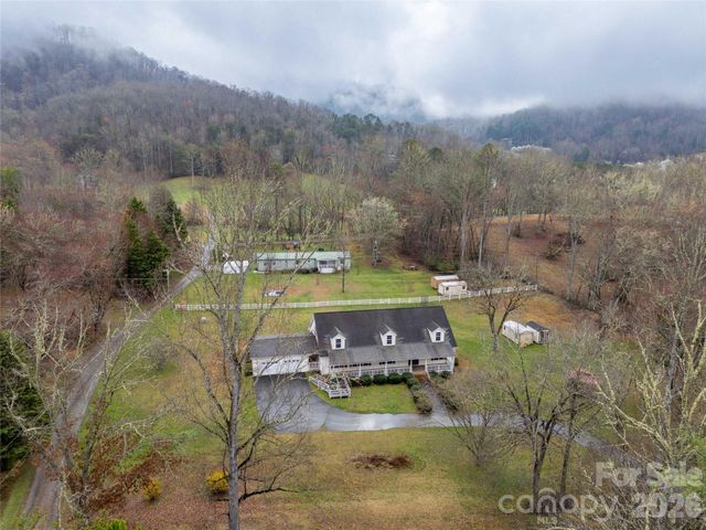 1564 Camp Creek Road, Whittier, NC 28789