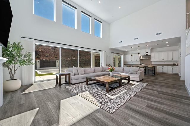 5085 Glacier Peak Dr, El Dorado Hills, CA 95762