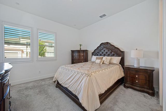 5085 Glacier Peak Dr, El Dorado Hills, CA 95762