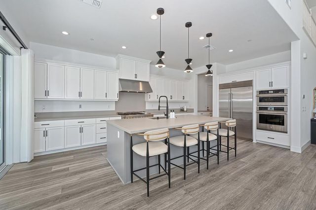 5085 Glacier Peak Dr, El Dorado Hills, CA 95762