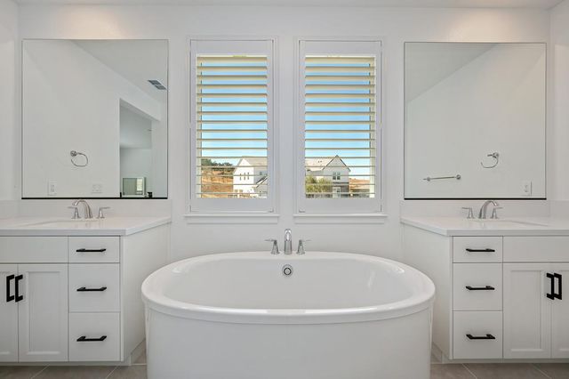 5085 Glacier Peak Dr, El Dorado Hills, CA 95762