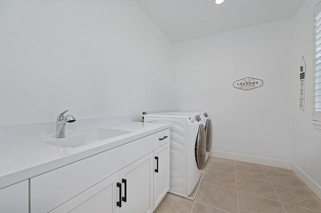 5085 Glacier Peak Dr, El Dorado Hills, CA 95762